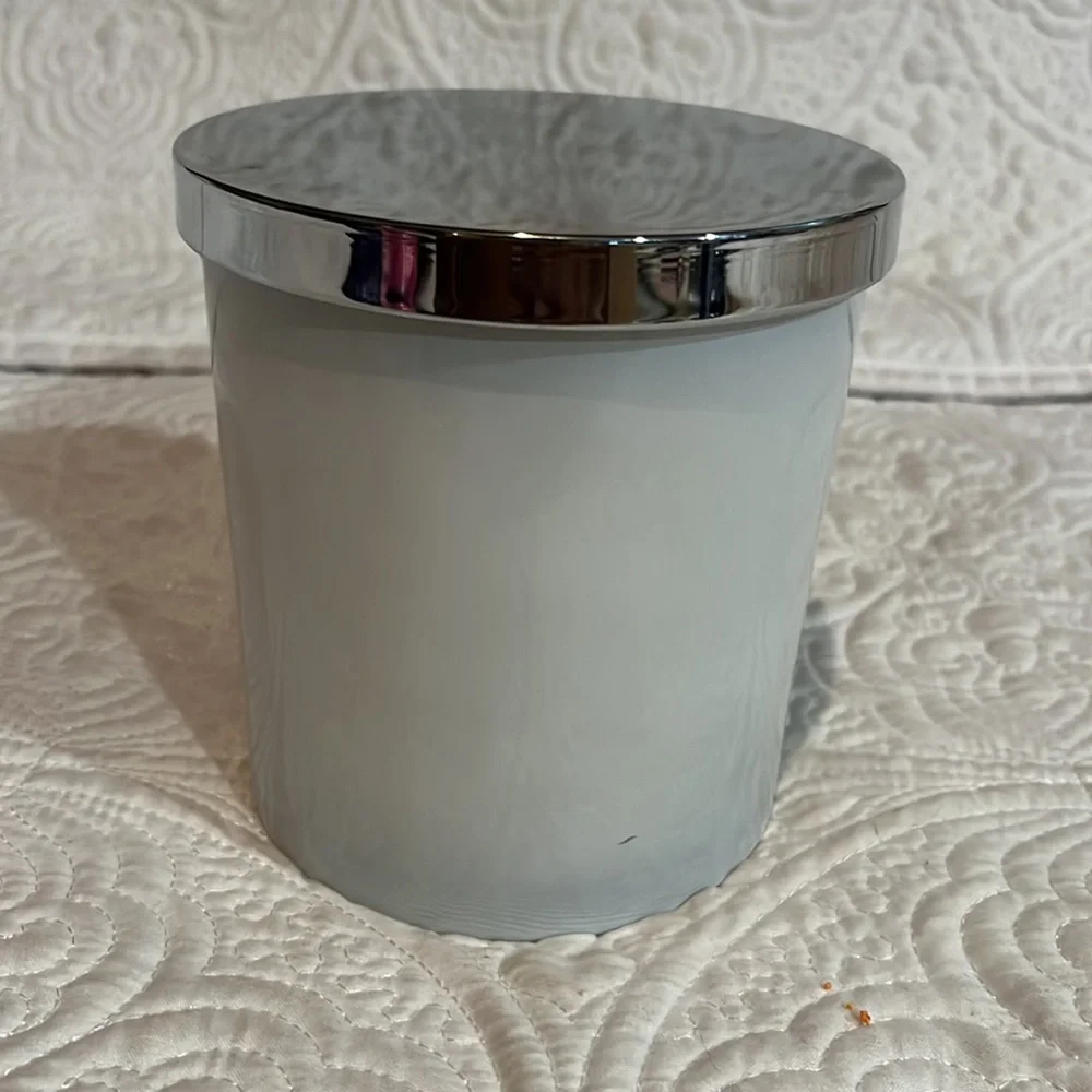 Threshold Red Mandarin & Guave 3 wick candle, new‎